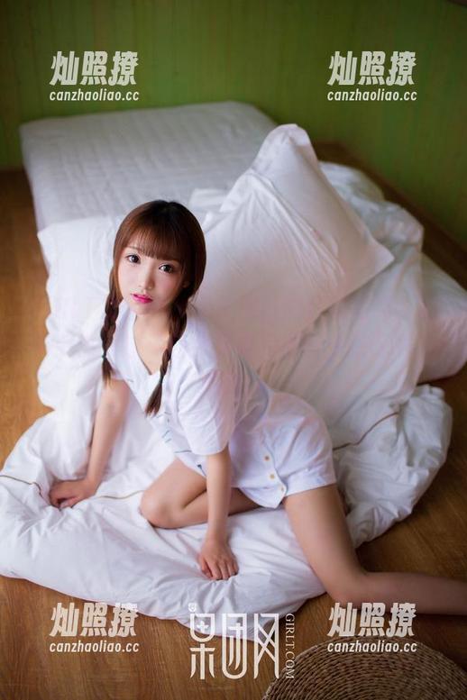 GIRLT果团网 - 看王婉悠的红裙写真，脑中突然闪过“红色其实有那么多搭配吗？”的疑问…