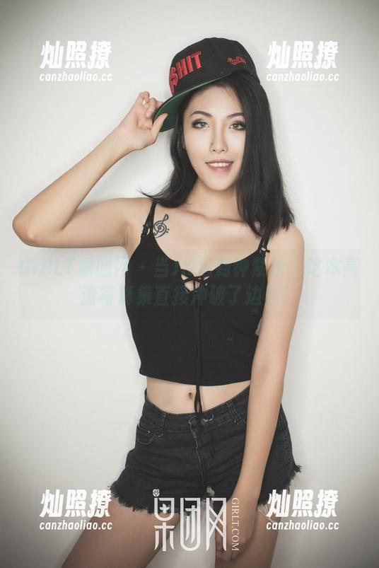 GIRLT果团网 - 当JK遇到钟紫怡：这本高清写真集直接冲破了边界！