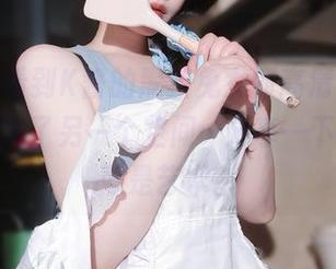 无意间看到K酱的黑丝兔女郎高清图，瞬间又进入了另一个空间…分享一下啊，这可是艺术。