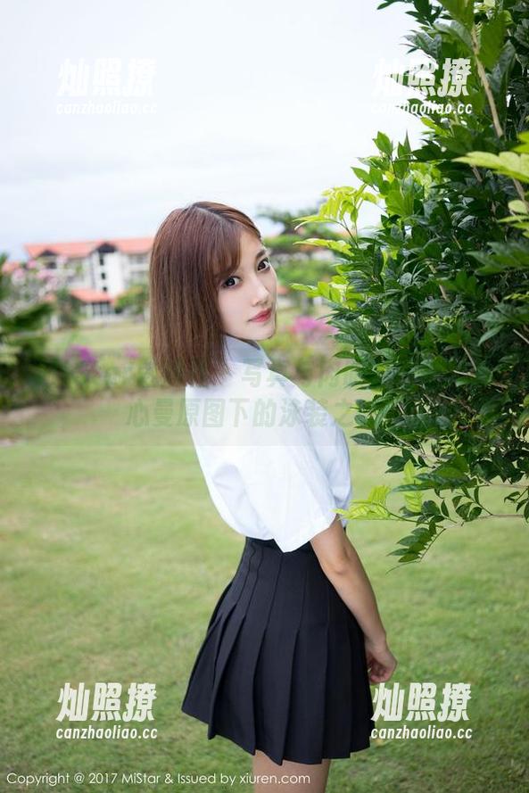 MiStar魅妍社 - 写真与肉眼的交锋：余心曼原图下的泳装之谜！
