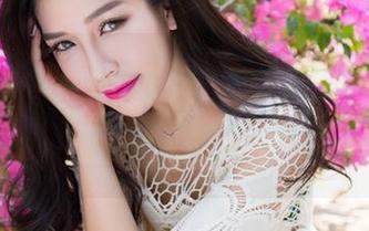 MiStar魅妍社 - 美图里的灰丝，糯美子Mini的资源库开张，这场混搭比咖啡和巧克力的碰撞还要有趣。