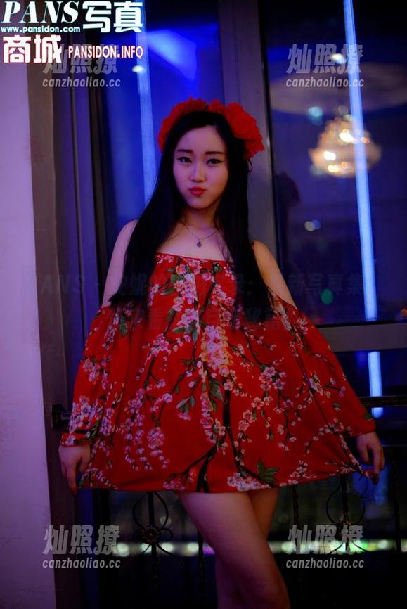 PANS - 安妮的自拍实录：最新写真集，快来看她的自恋秘籍！
