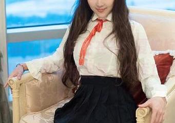 TuiGirl推女郎 - 白色衣衫，夏婉婉和季节的清新对话，高清捕捉每一个乖巧的弯曲。