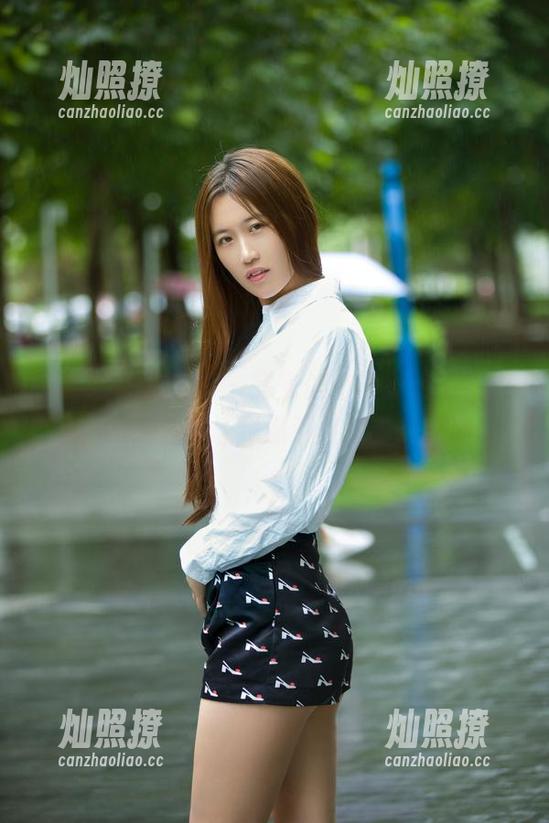 TuiGirl推女郎 - 赵惟依的海边迷幻，合集里的无圣光让我忍不住想多看几遍。