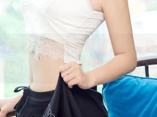 UGirls尤果网 - 夏天原图：温鈊怡，能把这个季节的气息都拍到吗？