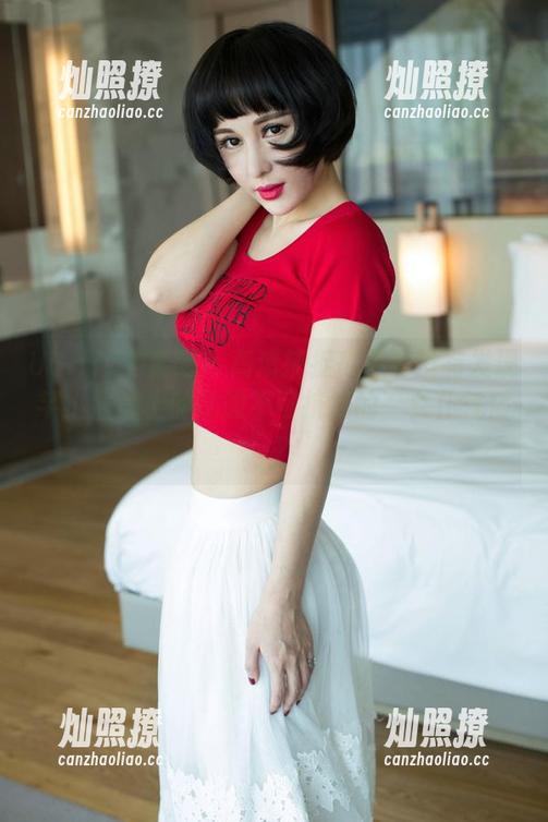 UGirls尤果网 - 高清捕捉！你有没有发现芊小童身上的那股不可抗拒的“女仆气质”？