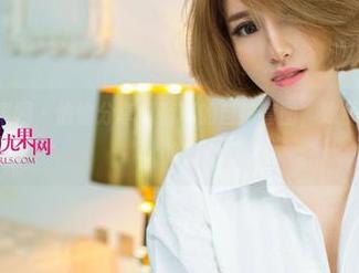 UGirls尤果网 - 偷偷分享黛蓓琪的自拍套图，致那些找到乐子的你