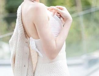 Xiuren秀人网 - 奶芙乔乔的婚纱合集：难道我也可以成为“婚纱里蹦迪的程式”吗？