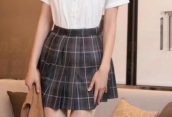 Xiuren秀人网 - 小海臀Rena献上的美脚写真套图，连袜子都想为她鼓掌！