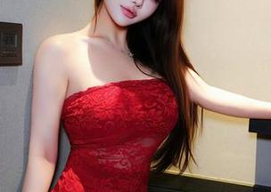 Xiuren秀人网 - 小狐狸Kathryn的夏日写真：她的影子在水煮包子上游荡