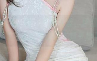 Xiuren秀人网 - 仔细观察，智恩baby的牛仔裤写真极简却让人意外地着迷。