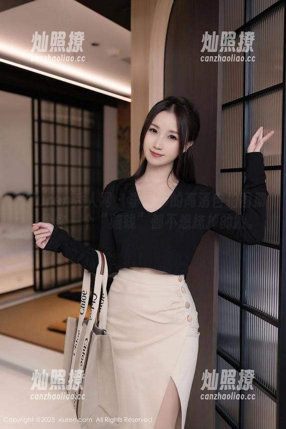 Xiuren秀人网 - 李丽莎的高清自拍图册，给你一个“赔钱”都不想抹掉的脸。