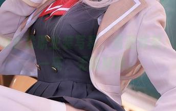 aqua水淼职业装写真，资源炸裂，眼前一亮，无需解释。