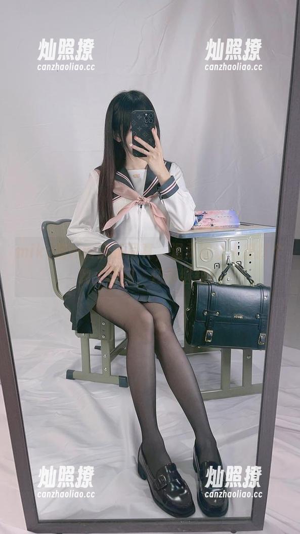 miko酱ww最新写真，温柔得让人想打个盹，呵呵，还得继续！