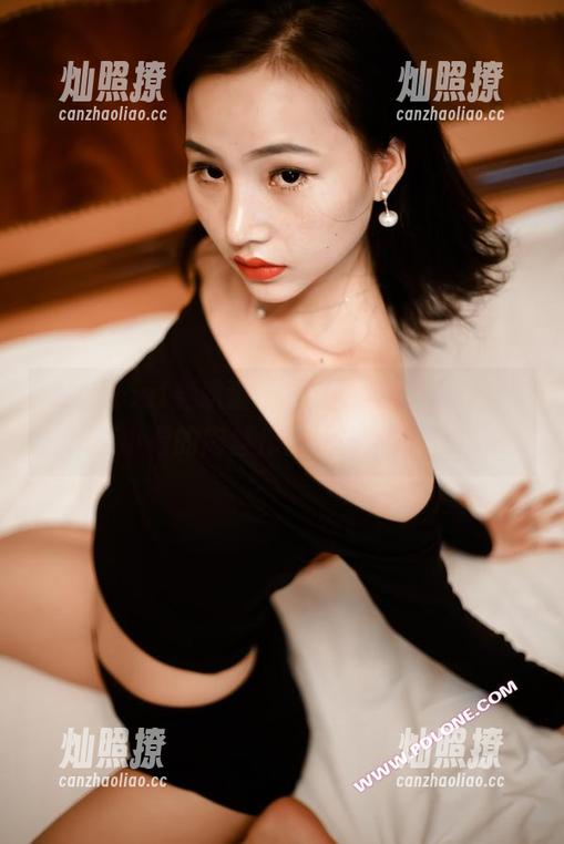 partycat轰趴猫 - 一边在线一边期待，艾小青的肉丝作品让人捉摸不定