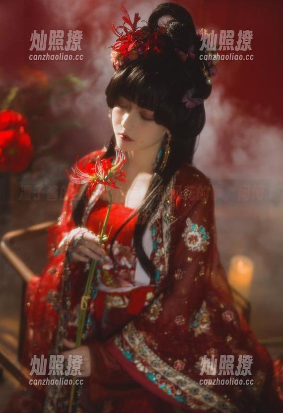 凛子酱的紫阳花作品，别问花的事，问问她几分？