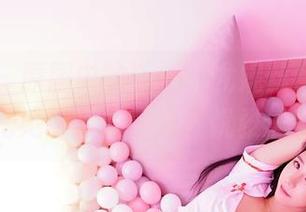 嗲囡囡 - 原图中的Egg_尤妮丝，不介意我偷偷把她的睡衣称为‘优雅居家’吧？