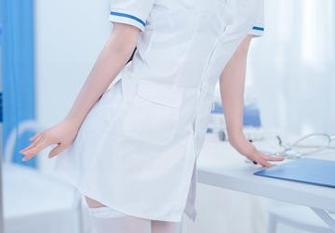 小时候陪伴我的游戏，今天被失眠小宁穿上马里奥围裙！