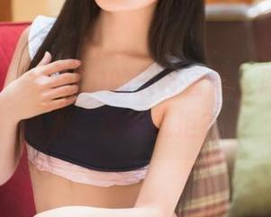 头条女神 - COCO的天台冒险，原图vs图片，谁能抗拒？