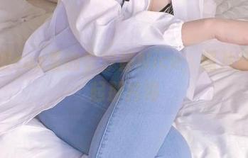 水手服cos里的奈汐酱Nice，照片让我想起那片海