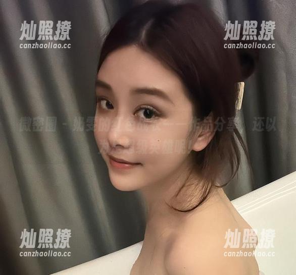奶雯 微密圈 - 奶雯的红色战衣——作品分享,还以为是超级英雄呢!