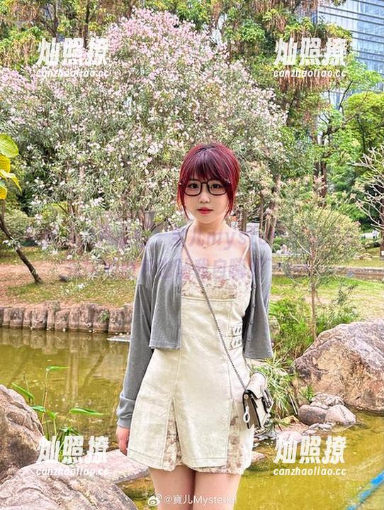 就算未来没结婚，宝儿mysterial的私拍花嫁和图包也让我自嗨到飞起！