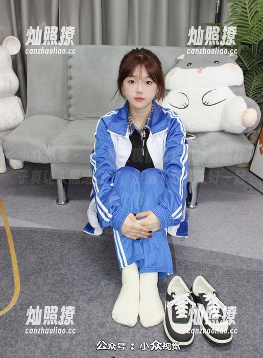 小众视觉 - 欸，我发现悦悦穿体操服的样子真让人思绪万千，原图下载几张好一起看个够。