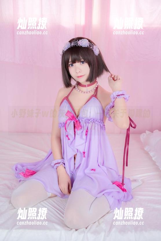 小野妹子w的灰丝图包：一场关于脚踝的迷失之旅