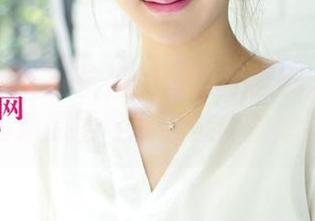 尤果网 - 无法抗拒的布莱尔昆娜泳池诱惑，高清原图可能胜过你的想象。