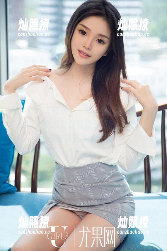 尤果网-李焱 尤果网 - 美图来了,李焱在这条连衣裙里,仿佛想要我立刻跟她去派对,然而……我在家隔着屏幕呢。