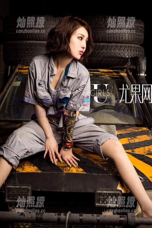 尤果网 - 郭婉祈的‘WhiteDay’：那个图库里的白色幻影，是下载还是梦一场？