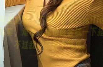 尤果网爱尤物 - 下载陆萱萱cecilia这组双人写真，难不成我也该尝试一下搭配…不过我没有那个气质。
