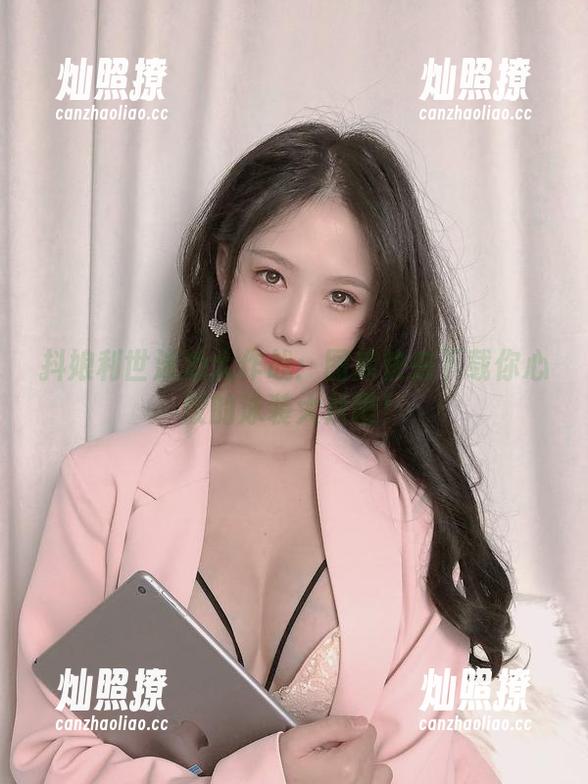 抖娘利世泳池大作战：图库快来下载你心仪的泳装大片吧！