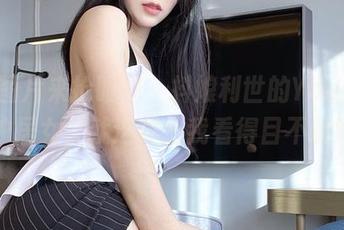 全套图片来抢眼球，抖娘利世的YouMi尤蜜独居女，就这样把我看得目不转睛。