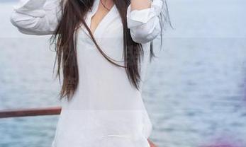 推女神 - 别低估职业装的诱惑，安沛蕾的免费套图拯救乏味人生。