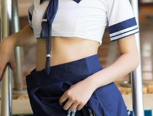 推女神 - 奶牛写真，战姝羽在私拍中放飞自我