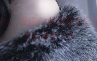 泳装+cos，晕崽Zz说她最近追求的是“水边偶像”风