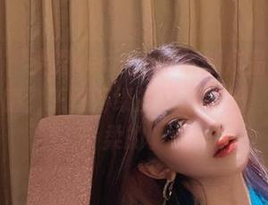微密圈 - 梦露veronica最新作品，少女如同晨曦，千丝万缕却又不打扰，轻轻柔柔的。