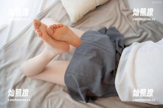 森萝财团 - 戳这里！Sia婚纱在线高清，另一个‘求婚’准备中……