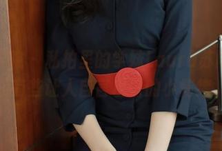 模范学院 - 私拍里的学妹Laura苏雨彤，总有些让人自言自语的小情绪。