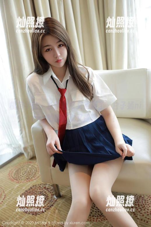 模范学院-白子嫣nicky 模范学院 - 长腿图集又更新了,白子嫣nicky的腿这次又撩到我了!