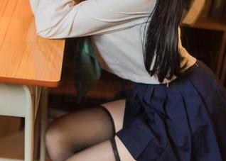 有图为证——炸蛋Boom的新片YouMi尤蜜，比基尼搭配画像好看得让人纠结。