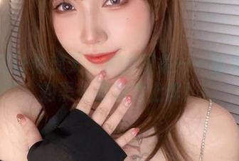 清纯到让你想天天刷的图集——狐洛洛子的黑长直实力上阵！