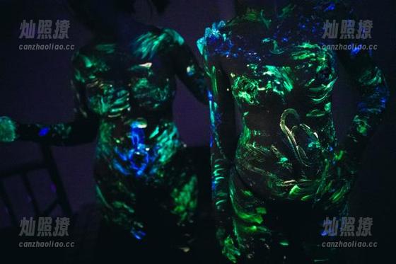 如果清晨的阳光能说话，它一定会跟甜糖大魔王的COS合照，互诉衷肠！