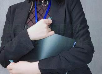 白银81的圣诞2023原图发布，一个可爱又俏皮的分享，时刻影响我的圣诞计划。