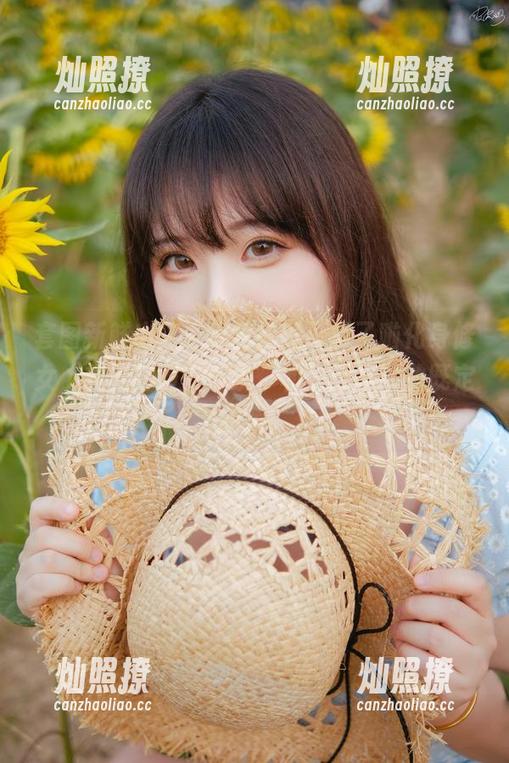 皮皮奶可可爱了啦 套图新鲜出炉,皮皮奶可可爱了啦化身修女,轻松打破“传统”和“无聊”的既定印象。