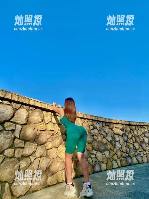 微密圈 - 禅雨儿Lynne的修女高清作品集，不说太多，单是那姿态，足以让人留连。