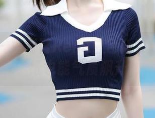 秀人网 - 小海臀Rena白色合集：换个壁纸也能气质飙升