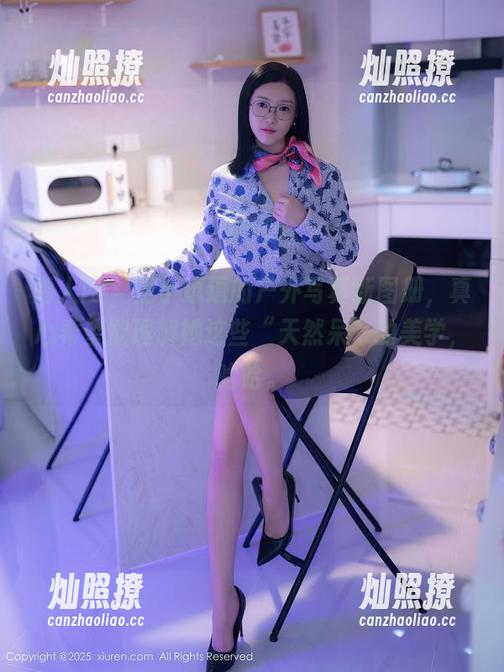 秀人网-是小逗逗 秀人网 - 是小逗逗的户外写真新图册,真心希望能理解她这些“天然呆”的美学,哈哈。