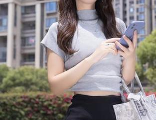 秀人网 - 程程程不愧是博主，粉色写真打破了我的审美底线吗？